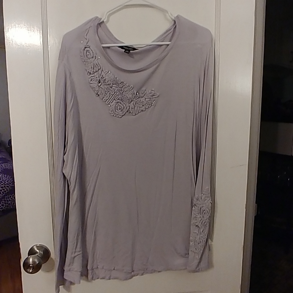 Vera Wang Blouse with beautiful details
